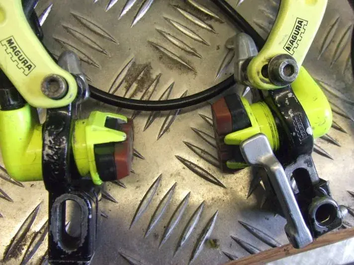 magura HS33 (4).webp