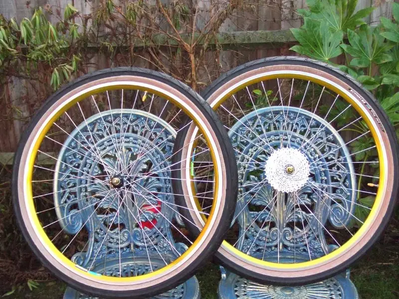 gold wheels 2.webp