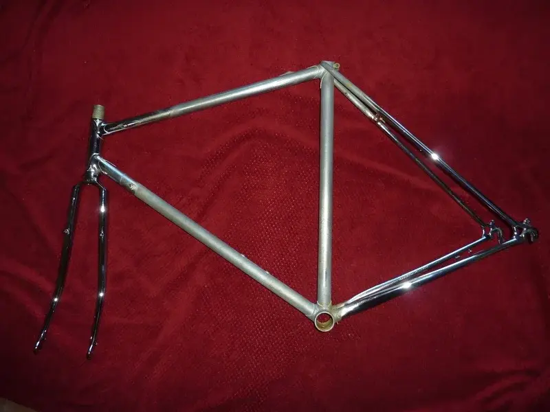 Giles Berthoud chrome 24.webp