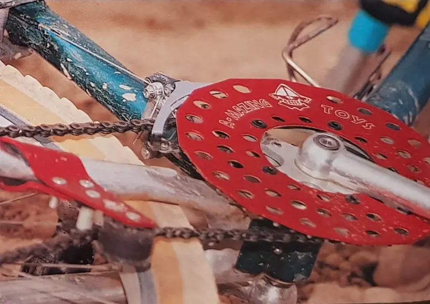 Amazing Toys DCD Kettenspanner DH Zubehör aus Bike 1995_06 2.webp