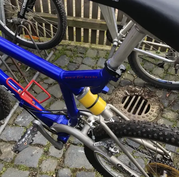 Girvin and pro-flex elastomers yellow with spacer by falko schloetel germany proflex_01.webp