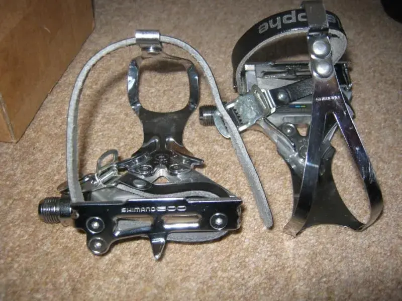shimano_600_pedals_clips.webp