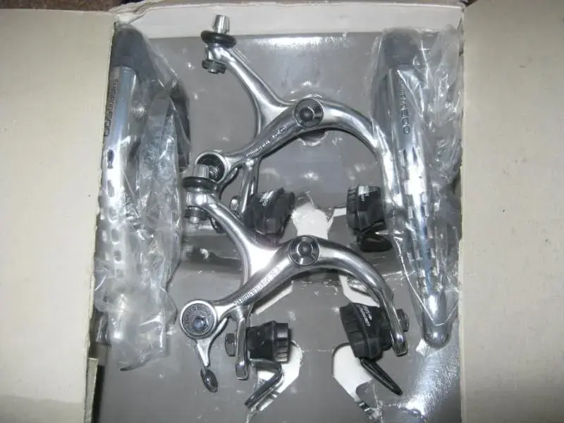 shimano_600_brakeset_non_aero.webp