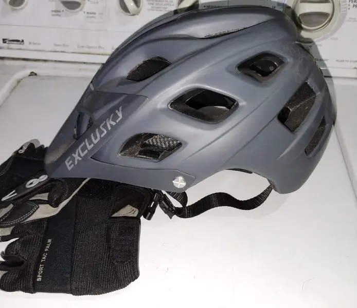 helmet.webp
