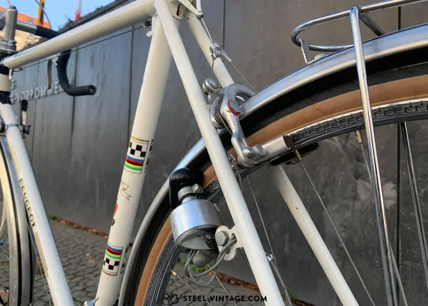 peugeot-vintage-randonneur-7_1800x1800.webp