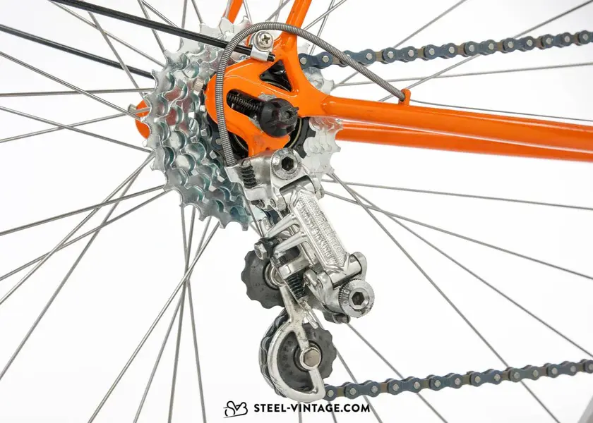 geoff-clark-randonneur-steel-bicycle-1970s-5_1800x1800.webp