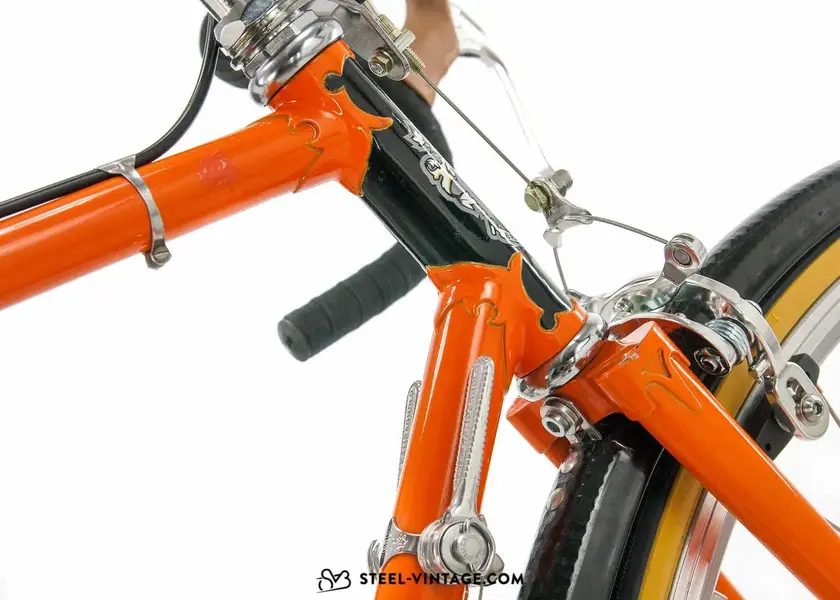 geoff-clark-randonneur-steel-bicycle-1970s-7_1800x1800.webp