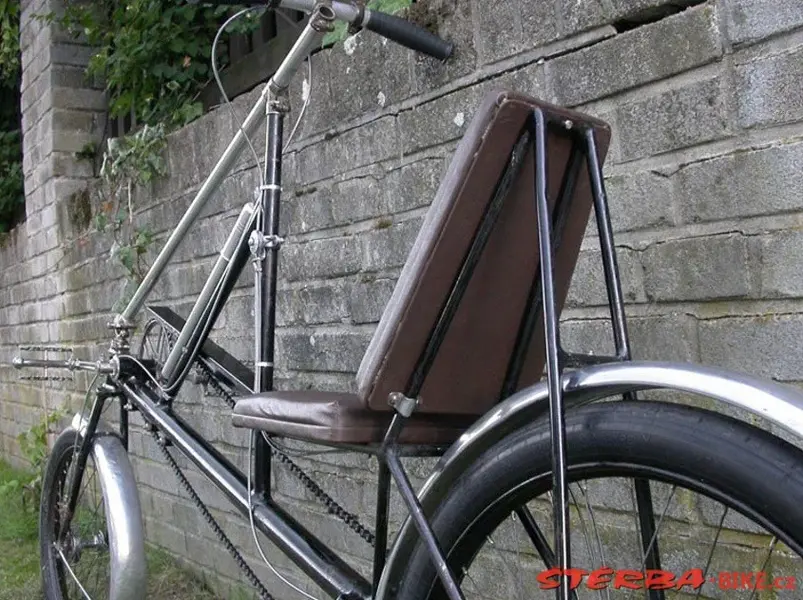 1930mochet velocar5.webp