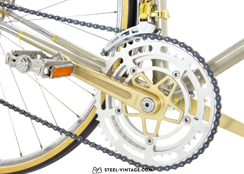 pogliaghi-classic-randonneur-bicycle-1970s-2_1800x1800.webp