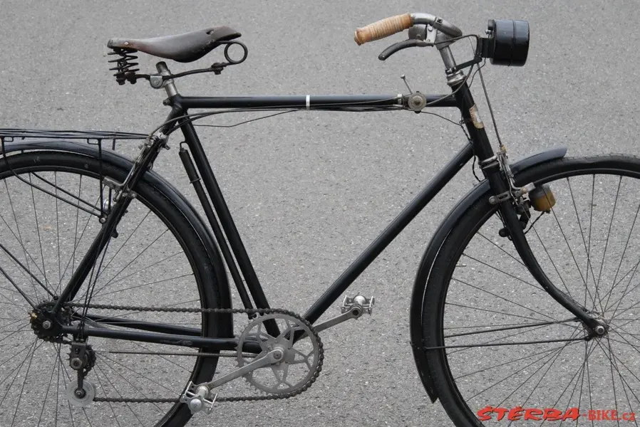 20s roadster2.webp