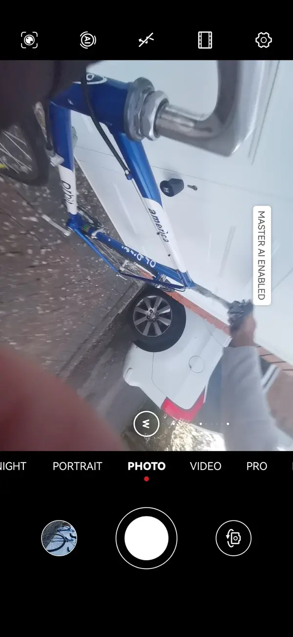 Screenshot_20250419_194755_com.huawei.camera.webp