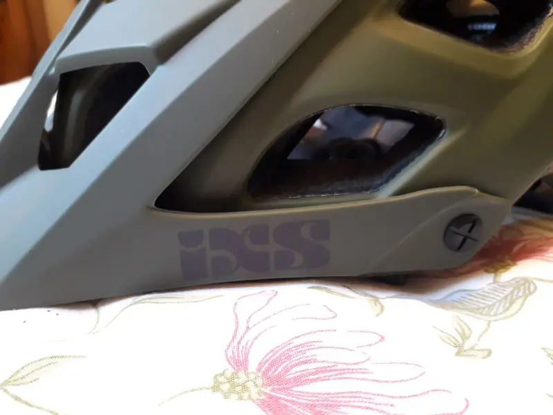 IXS2.webp