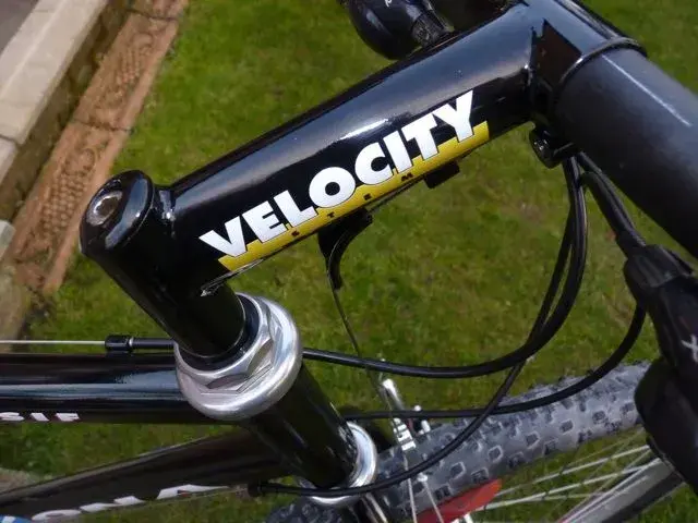 velocity stem decal.webp