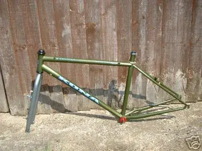 1996 Explosif frame size 18 advert lhs.webp