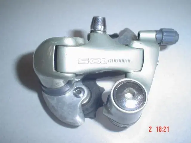 Shimano 105 mech.webp
