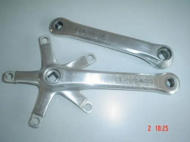 Shimano 600 chainset.webp