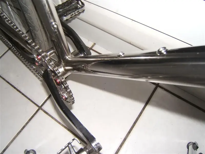 Polished titanium 003 (Large).webp