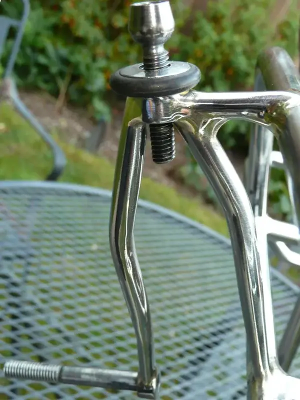 housing_hanger.webp