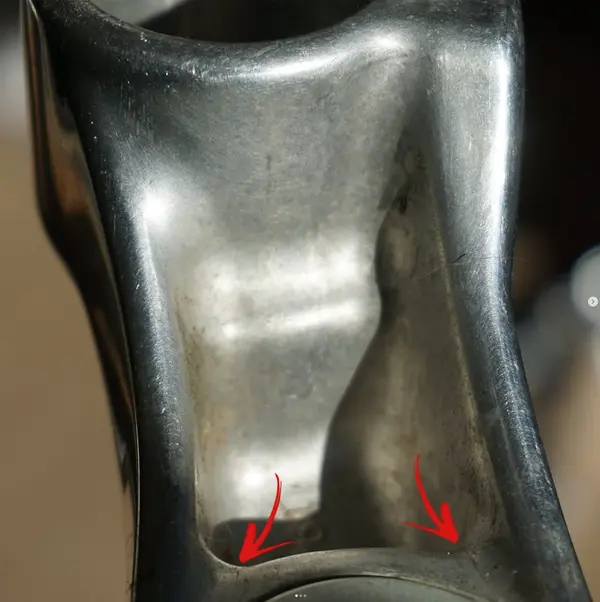 Marzocchi Bomber Z1 Crown Cracks Fail.webp