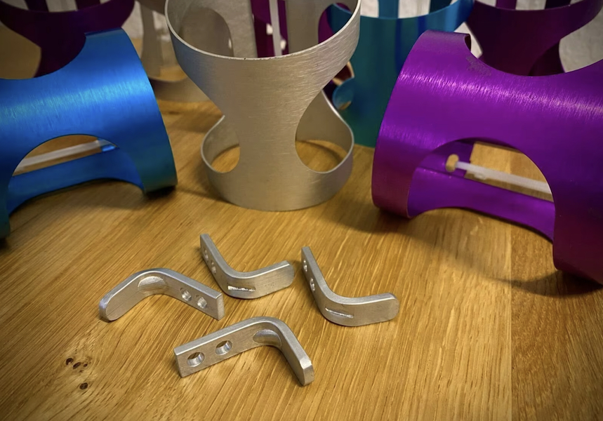 Ringle H2O bottle cage aluminium hinge hook by Falko Schlötel Germany.webp