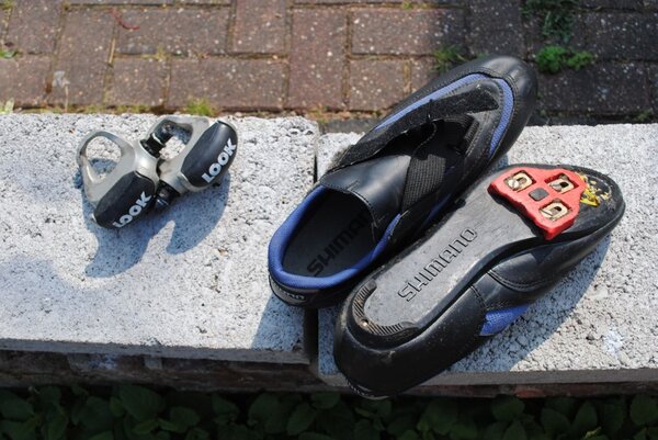 LOOK with Shimano SH-R071 road shoes.jpg