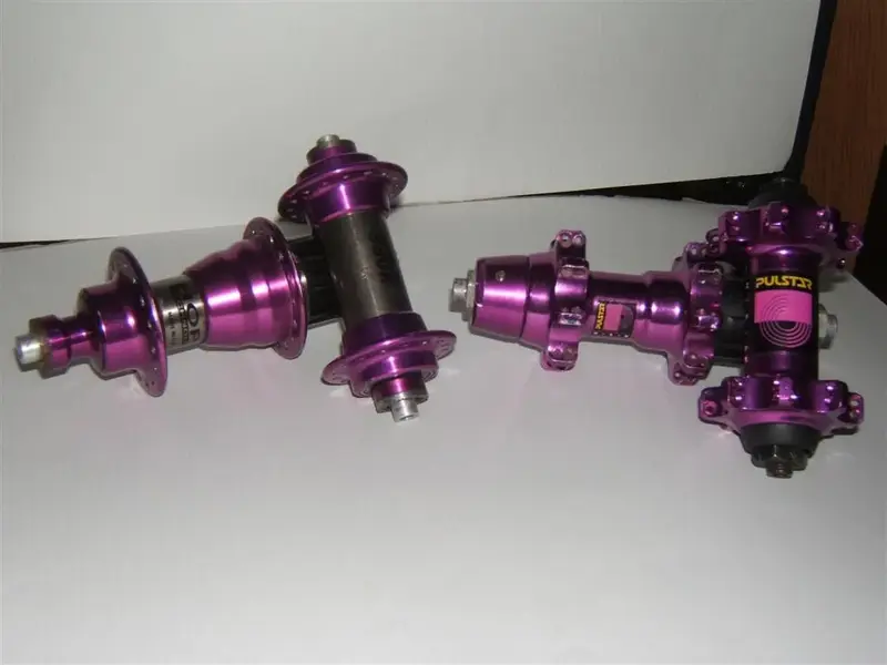 Purple hubs 002 (Large).webp
