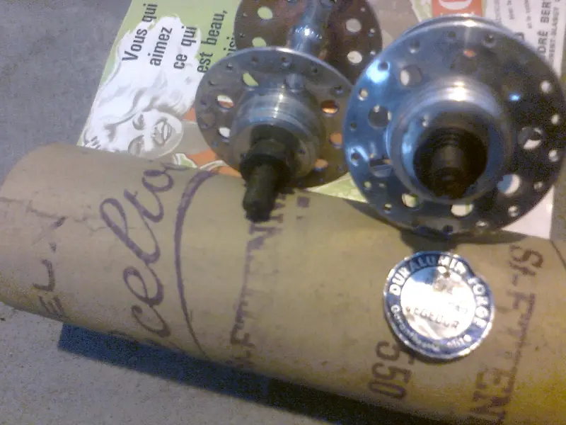 CEGEDUR large flange hubs b) .webp