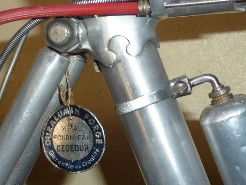 cegedur aluminum frame tubing  .webp