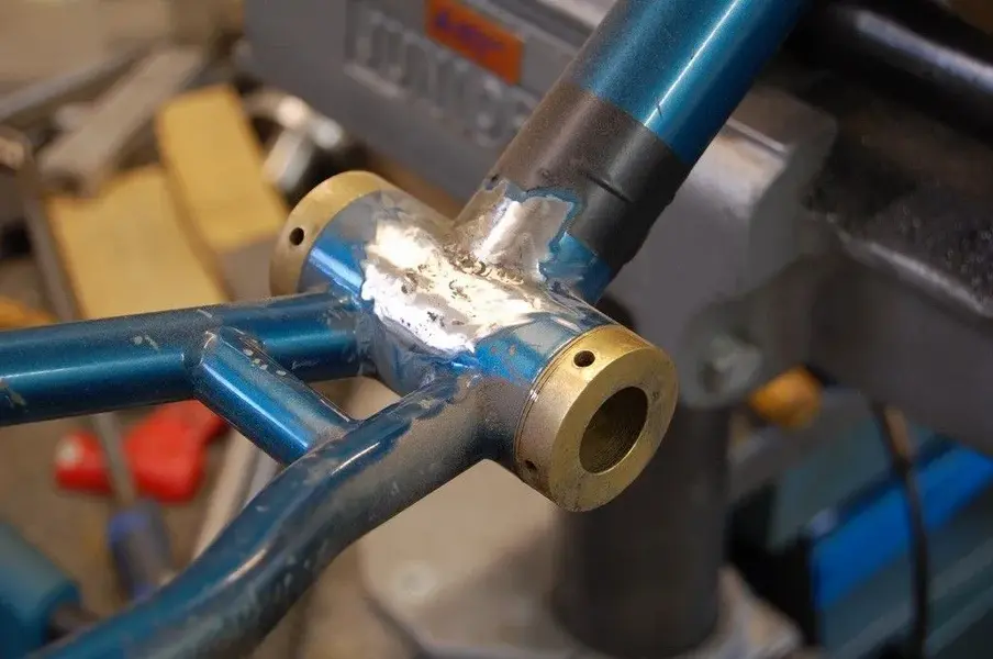 Yo Eddy bottom bracket shell with rusty seat tube removed.webp