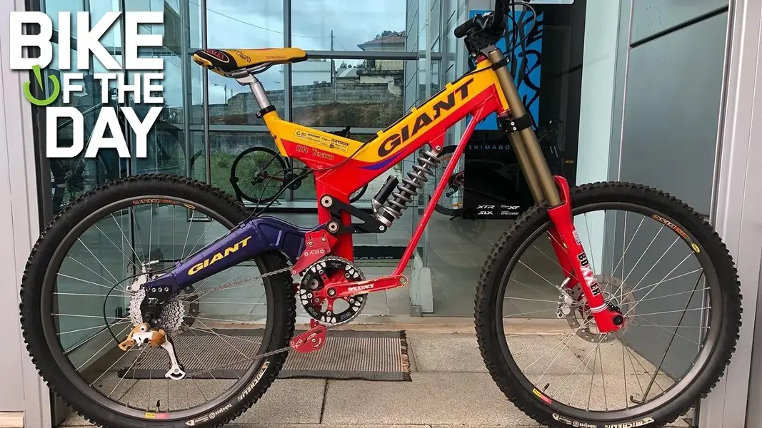 Giant ATX DH One Rare FB.webp