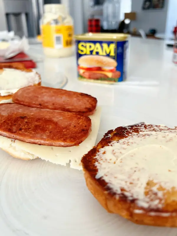 021422-spam-sandwich-990x1320-580365761.webp