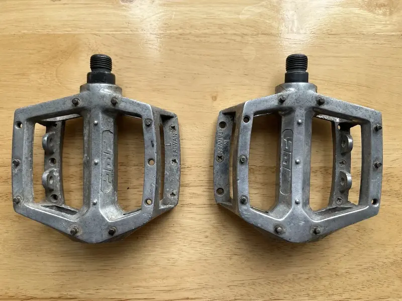 dmr-pedal-1.webp dmr-pedal-1.webp