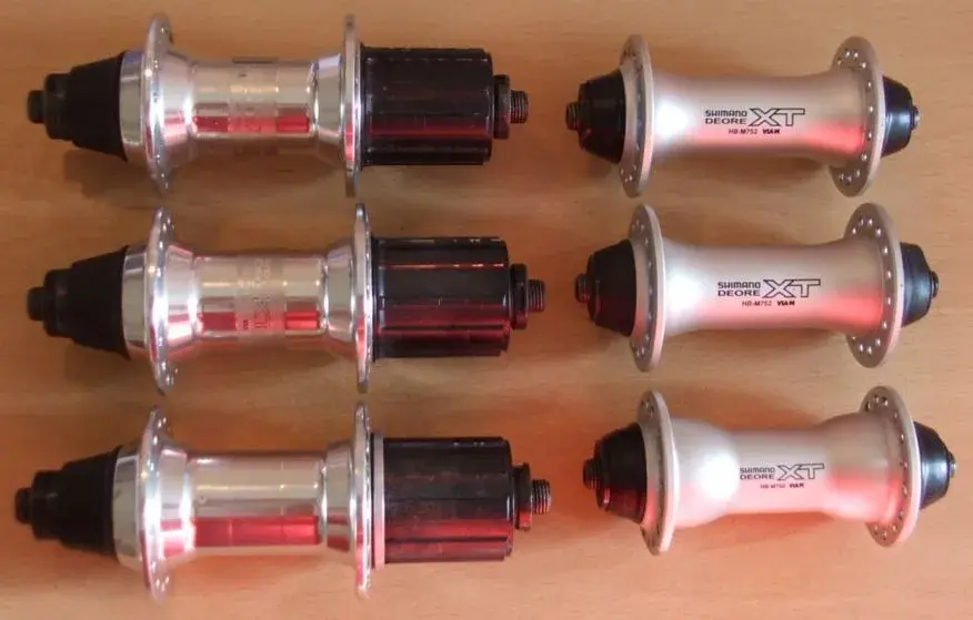 FH-M737s and HB-M750,752s.webp