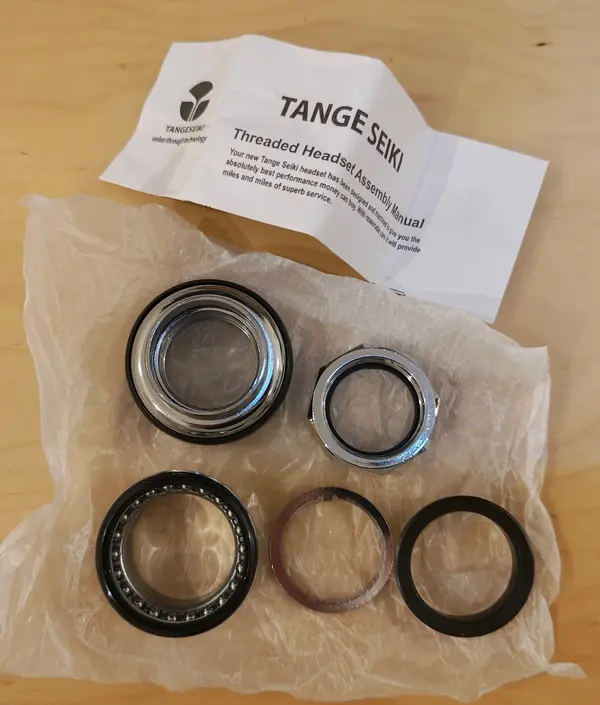 tange seiki 1 18 threaded headset.webp