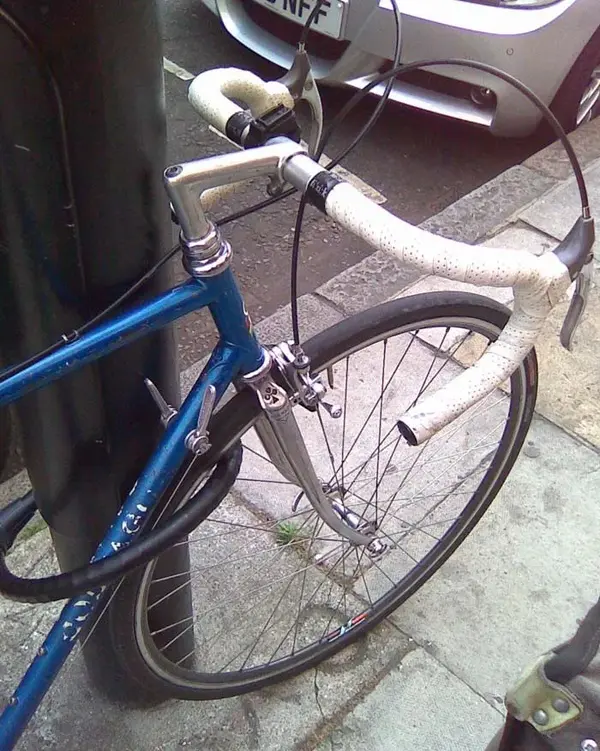 Colnago blue forks .webp