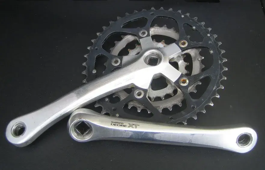 FC737cranks.webp