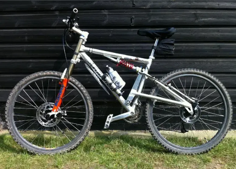 barrys bike.webp