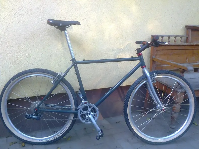 1 Scott Team Racing.webp