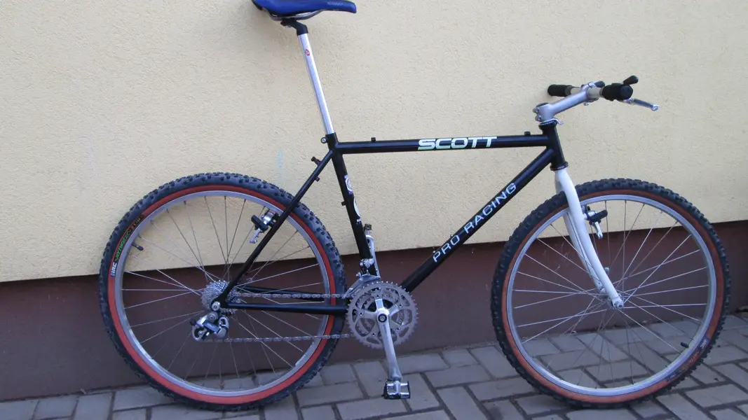 1 Scott Pro Racing.webp