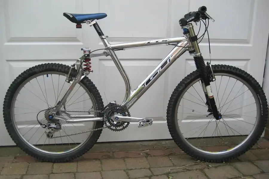 bikes 001.webp