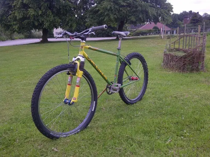 kona%20hot%20853%20rasta.webp