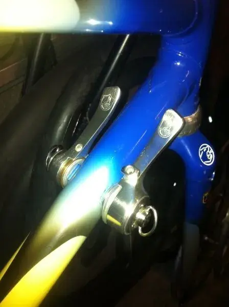 campagnolo record frame levers.webp