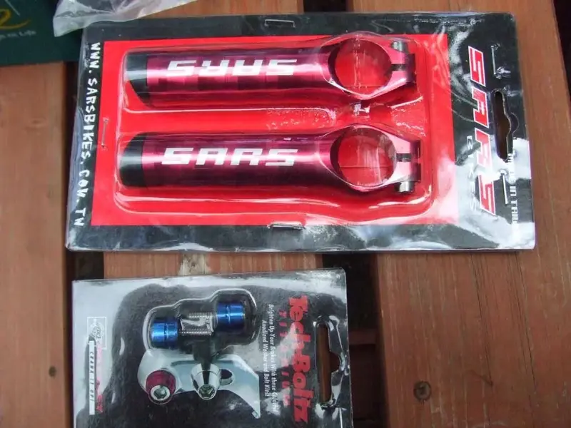 11 sars bar ends ti bolts.webp