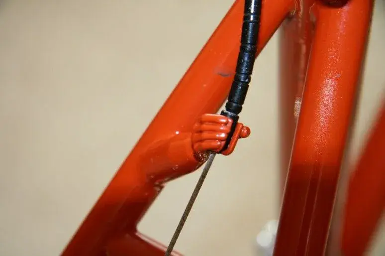HANDCABLE.webp