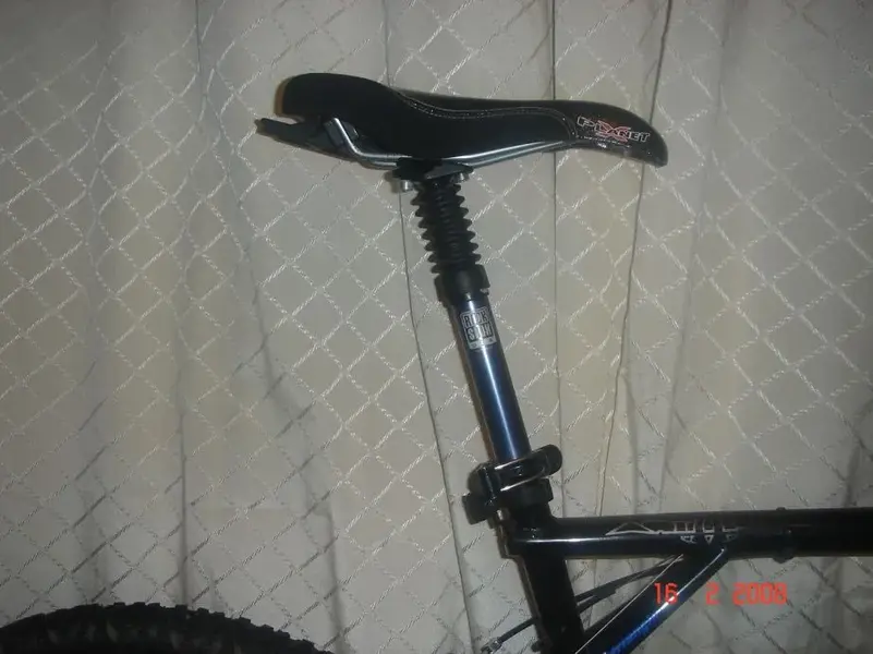 GT Karakoram RockShox Seatpost.webp