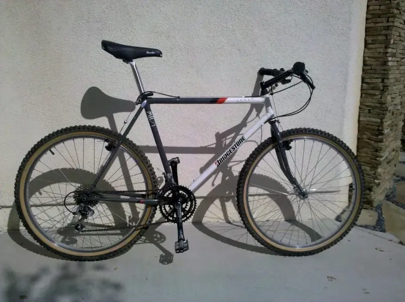 MB 1 Seat and Tires.webp