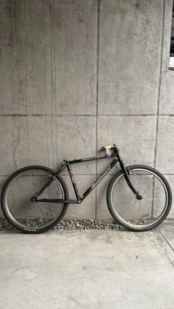 Giant Hardline 7400 black | Retrobike