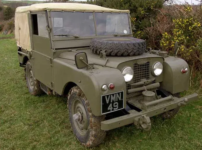 Land Rover.webp