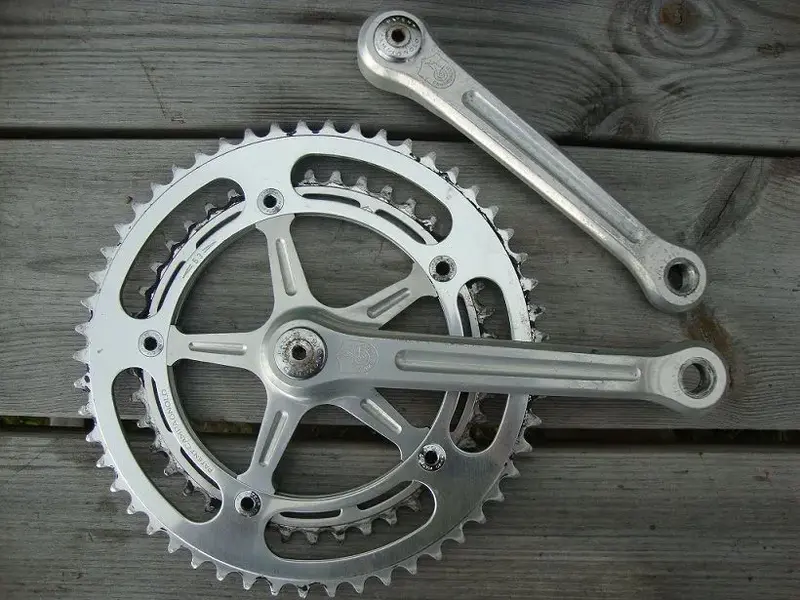 Campagnolo crankset small front.webp