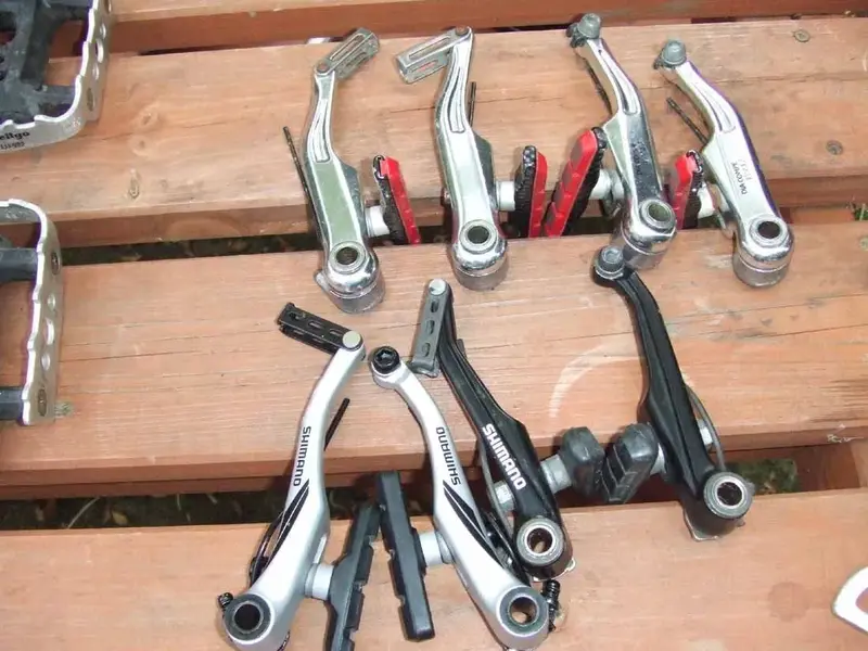 12 v brakes.webp